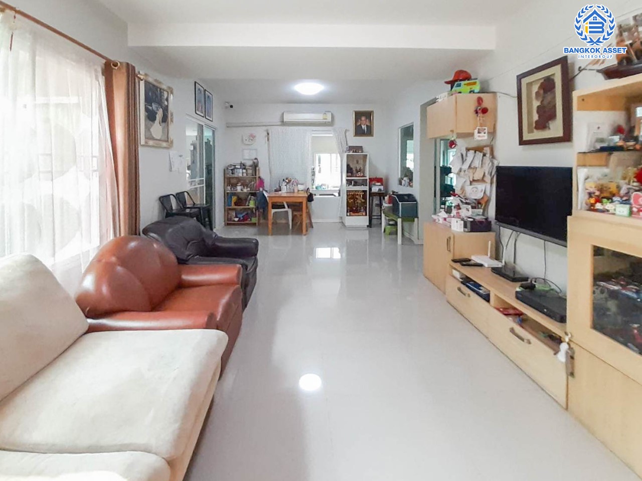 *****บ้านเดี่ยวมือสองย่านนนทบุรี ม.อินนิซิโอ1 ปิ่นเกล้า-วงแหวน เนื้อที่กว้างขวางมากถึง 64 ตร.ว. ฟังก์ชัน 3 ห้องนอน 2 ห้องน้ำ ที่จอดรถ 2 คัน บ้านจากแบรนด์ L&H โครงการตั้งบนทำเลเดินทางสะดวก ใกล้รถไฟฟ้าสายสีม่วง "สถานีตลาดบางใหญ่" และทางด่วน "ศรีรัช"